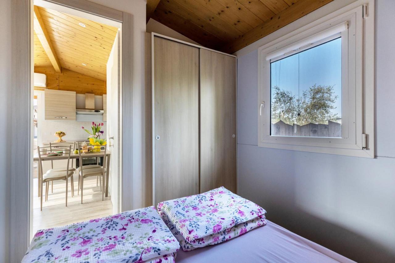 Agricamping Mabellini Orlando Desenzano del Garda Exteriör bild